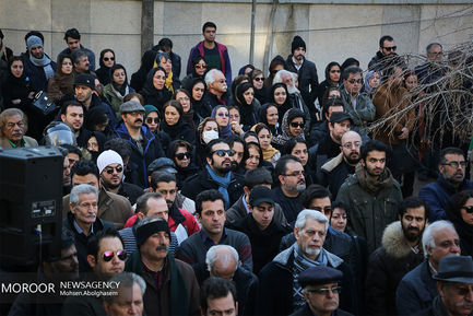 تشییع پیکر دنیا فنی زاده