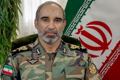 ارزش‌های دفاع مقدس را باید به نسل جوان منتقل کنیم