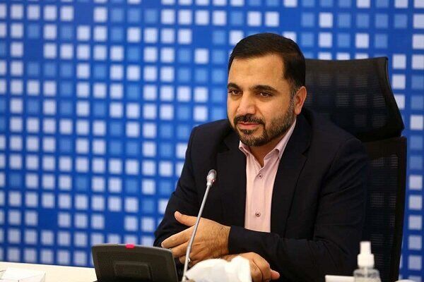 پلتفرم‌های داخلی قابلیت‌های بیشتری نسبت به پیام رسان های خارجی دارند
