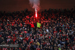 جشن قهرمانی پرسپولیسی ها روی سکوهای ورزشگاه آزادی