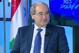 فیصل مقداد اتهامات غربی‌ها درباره استفاده دمشق از سلاح‌های شیمیایی را نوعی سیاه نمایی خواند