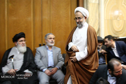 ختم مادر شهیدان طهرانی مقدم