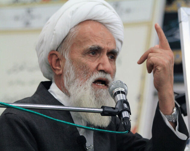 مرحوم آیت‌الله شرعی در رهبری‌ آیت‌الله خامنه‌ای نقش داشت