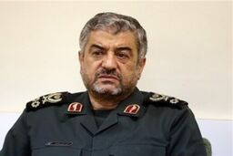 فرمانده کل سپاه به خوزستان سفر کرد