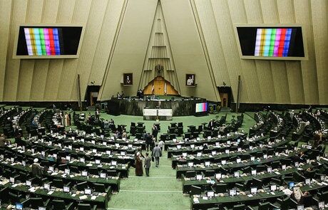 نامه به رییس مجلس درباره‎ی آسیب‎های ناشی از تشکیل فراکسیون‎های قومی و زبانی