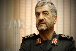 سردار جعفری از تلاش های ابراهیم حاتمی کیا تقدیر کرد