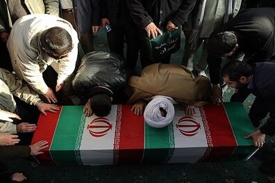 تشییع پیکر جانباز ۷۰ درصدی دفاع مقدس در اهواز 