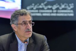 بی‌ تصمیمی، اقتصاد کشور را رنج می‌دهد/ لزوم معرفی زودتر وزیر صمت برای ساماندهی بازار خودرو