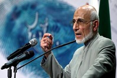 برای خروج کشور از رکود یک برنامه ضربتی و یک برنامه بلندمدت دارم/ امکانات مادی گسترده‌ای برای تبلیغات انتخاباتی نداریم
