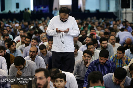 دعای پر فیض عرفه در مصلی امام خمینی (ره)