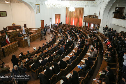 نشست خبری رئیس مجلس شورای اسلامی