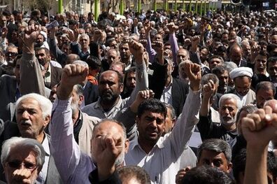 راهپیمایی نمازگزاران تهرانی علیه تعرض به شیخ عیسی قاسم برگزار شد