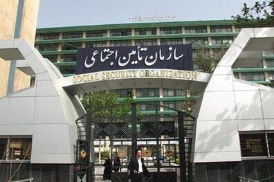 تجمع برخی از بازنشستگان پیش از موعود تامین اجتماعی مقابل مجلس