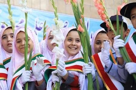 تحصیل 13.5 میلیون دانش‌آموز در مدارس /ورود 30 درصد دبیرستانی‌ها به رشته تجربی