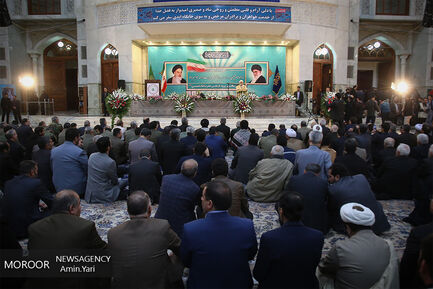 یوم الله ۱۲ بهمن در حرم بنیانگذار جمهوری اسلامی