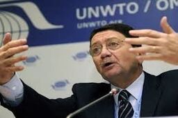 منزوی‌کنندگان جهان را شکست خواهیم داد