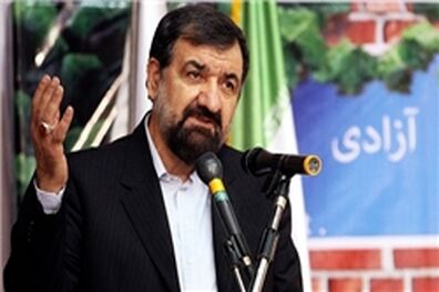 انتشار فیلم و عکس روانپریشان به‌‌عنوان نامزدهای انتخابات، تمسخر مردم‌سالاری است