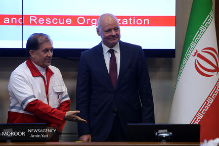 تحویل رسمی محموله بشر دوستانه صلیب سرخ آلمان