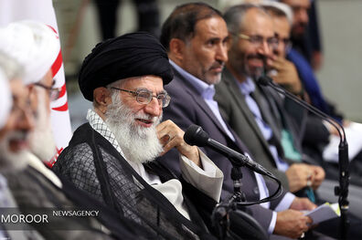 روایت شاعران از جلسه با رهبر معظم انقلاب؛ غیبت وزیر ارشاد جالب بود