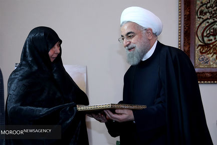  رییس جمهوری در دیدار خانواده شهید سردار سرتیپ پاسدار حسین همدانی