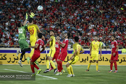 سوپر جام فوتبال دیدار تیم های پرسپولیس و نفت