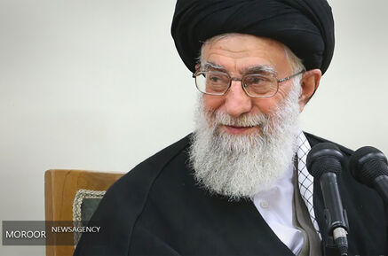 دیدار نخبگان و دانشجویان بسیجی مدال‌آور دانشگاه صنعتی شریف با مقام معظم رهبری