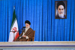 امام از سرآمدان تاریخ ماست/نسل‌های جدید به آشنایی بیشتر با امام بزرگوار نیازمندند
