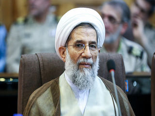 مردم با وجود همه مشکلات پای اسلام ایستادند