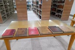 اهدای نسخه خطی متعلق به ۹۵۶ قمری به کتابخانه حرم حضرت معصومه(س)