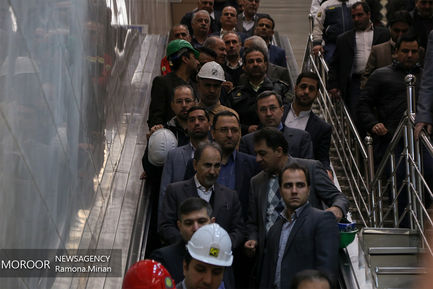بازدید محمدعلی نجفی شهردار تهران از خط ۶ و ۷ مترو