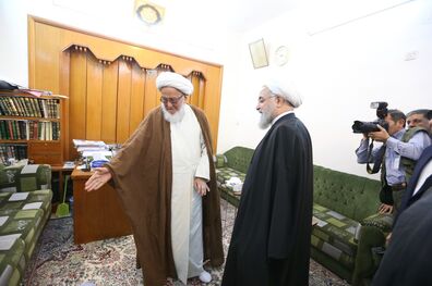 روحانی به دیدار آیت الله فیاض رفت