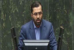 مجلس باید وزیری را انتخاب کند که اهل سیاست پژوهی باشد