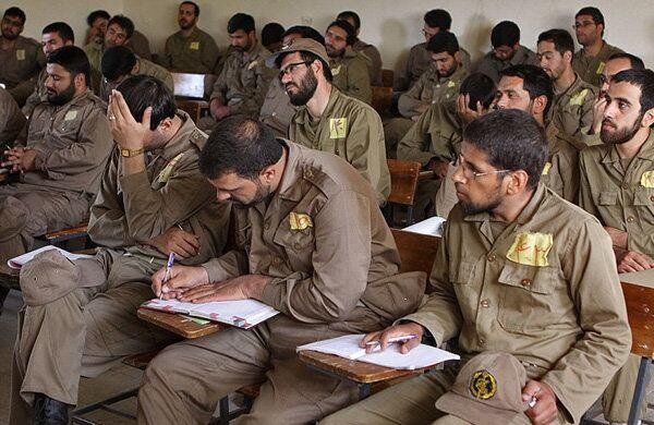 امکان تحصیل حین خدمت مشمولان در دانشگاه علمی کاربردی