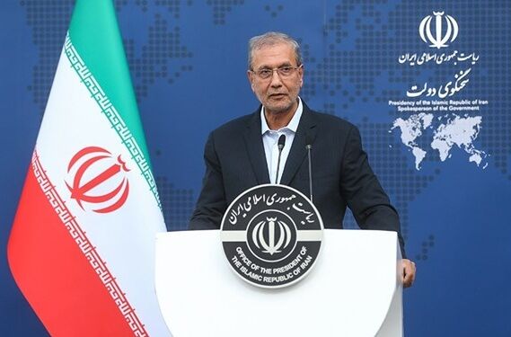 کاستن مشکلات جامعه با همکاری همه جانبه و درک مشترک مسائل امکان پذیر است