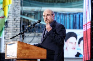 قالیباف سخنران مراسم  یوم الله ١٢ بهمن امسال در حرم امام خمینی (ره) شد