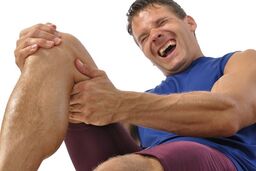 علت گرفتگی عضلات پا در شب چیست؟
