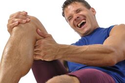 علت گرفتگی عضلات پا در شب چیست؟
