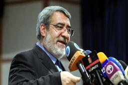 اظهارات وزیر کشور در حاشیه بازدید از پایانه مرزی چذابه