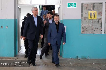 بازدید شهردار تهران از شرکت های دانش بنیان