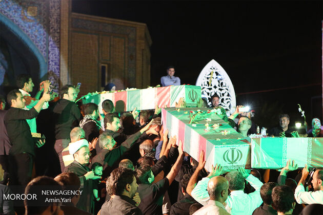 آغاز مراسم تشییع پیکر ۱۳۵ شهید گمنام دوران دفاع مقدس