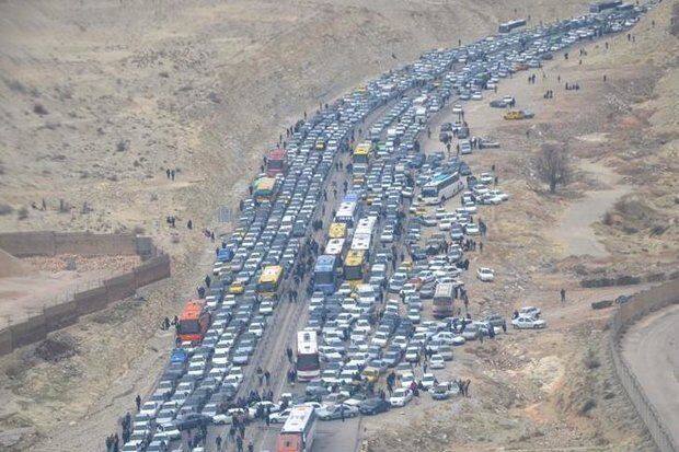 ترافیک پرحجم در جاده‌های ایلام