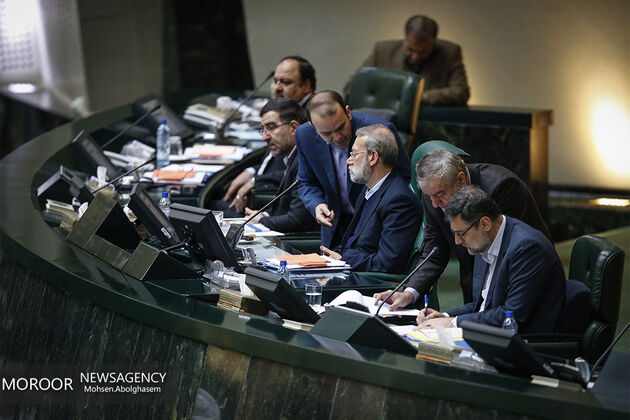جلسه استیضاح ربیعی بدون هیچ مشکلی در کمیسیون اجتماعی برگزار شد