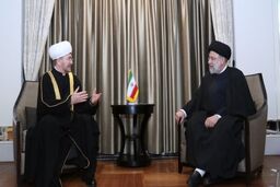 ما مسلمانان باید نسبت به جریان تکفیری حساس باشیم