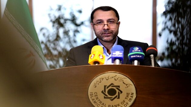 در سامانه نیما هیچ دستوری مبنی بر تعیین نرخ ارز داده نمی‌شود