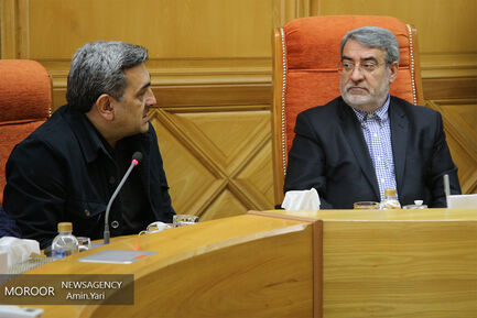 اعطای حکم شهردار جدید تهران توسط وزیر کشور