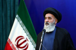 برخی می‌گویند که با صحبت کردن و مذاکره دشمن دست از دشمنی بر می ‌دارد