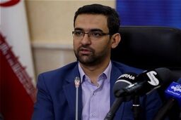 واکنش آذری جهرمی در خصوص هدیه 200 لپ تاپ 