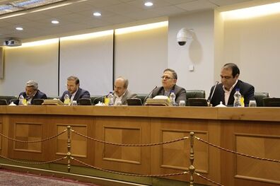 هنگ کنگ دروازه ای برای گسترش همکاری ها با شرق است