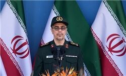 سرلشکر باقری در راهپیمایی روز قدس حضور یافت