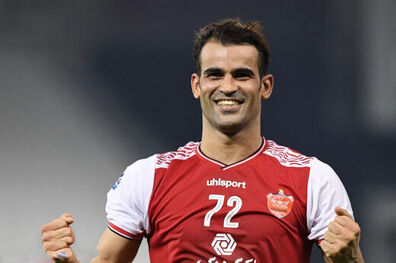عیسی آل کثیر صبح امروز به اردوی پرسپولیس اضافه شد